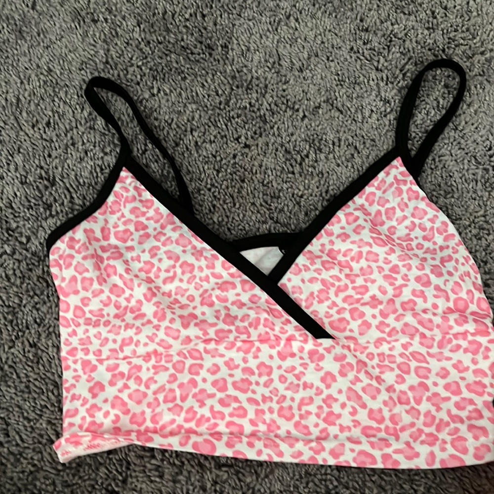 Light pink cheetah print crop top